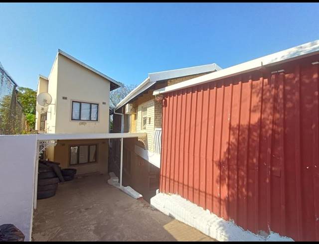 5 BEDROOM HOUSE FOR SALE IN STONEBRIDGE
